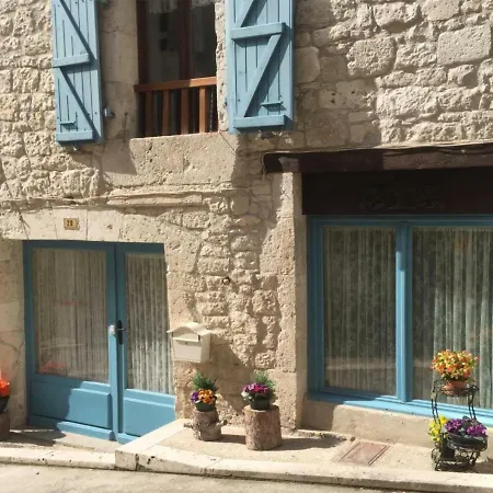 Maison Bleu *